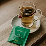 J. Hornig Bio Grüntee, Premium Pyramidenteebeutel, 25 Stück